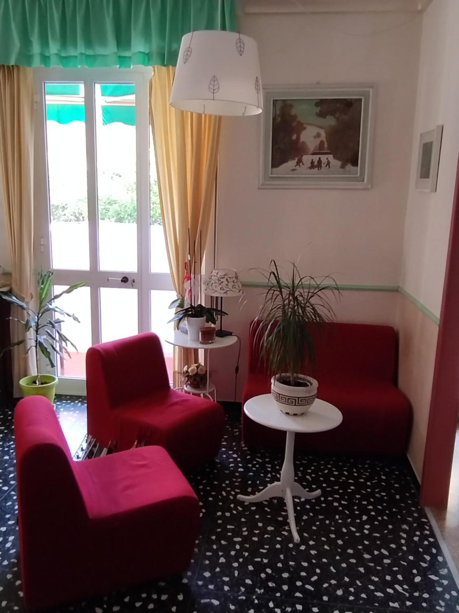 Hotel Della Piazzetta Varazze Εξωτερικό φωτογραφία