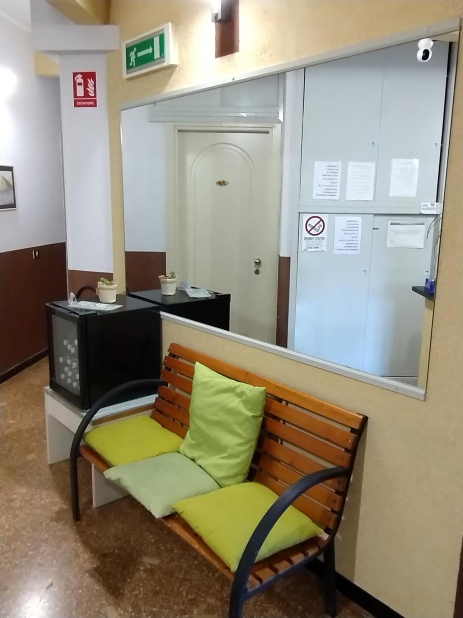 Hotel Della Piazzetta Varazze Εξωτερικό φωτογραφία